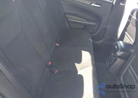 2021 Chrysler 300 300S from USA, damaged, VIN 2C3CCABG8MH606625